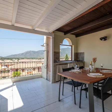 Panoramic View - Moderno Con Terrazza E Wi-fi Вилласимиус