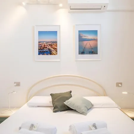 Panoramic View - Moderno Con Terrazza E Wi-fi * Вилласимиус